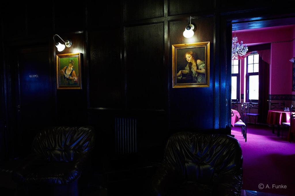 Hotel Lovecky Zamecek Orion Liberec Esterno foto