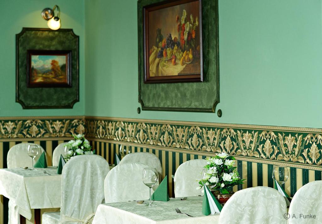 Hotel Lovecky Zamecek Orion Liberec Esterno foto
