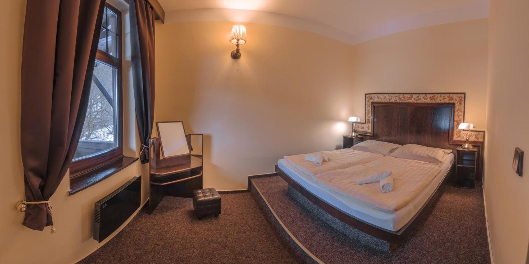 Hotel Lovecky Zamecek Orion Liberec Esterno foto