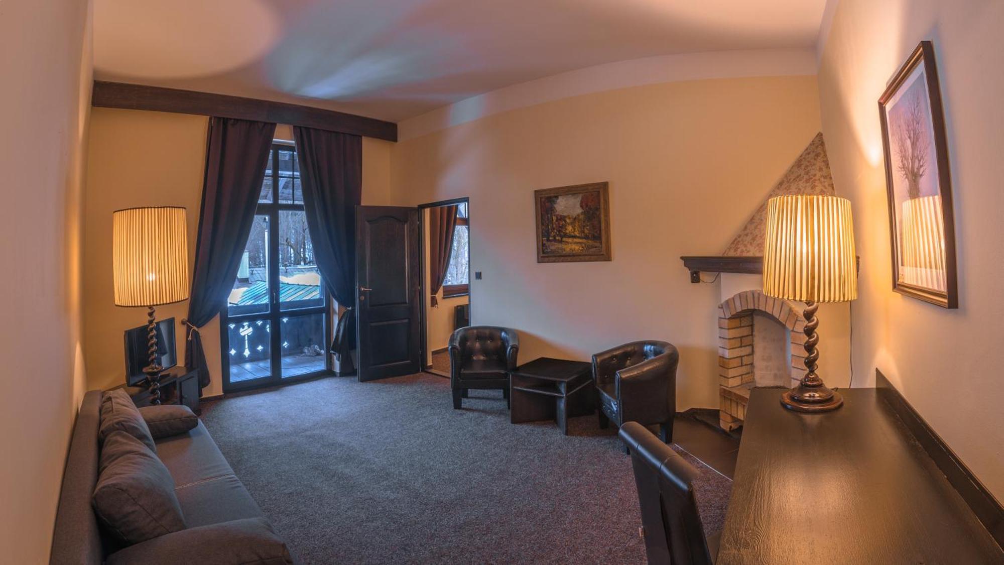 Hotel Lovecky Zamecek Orion Liberec Esterno foto