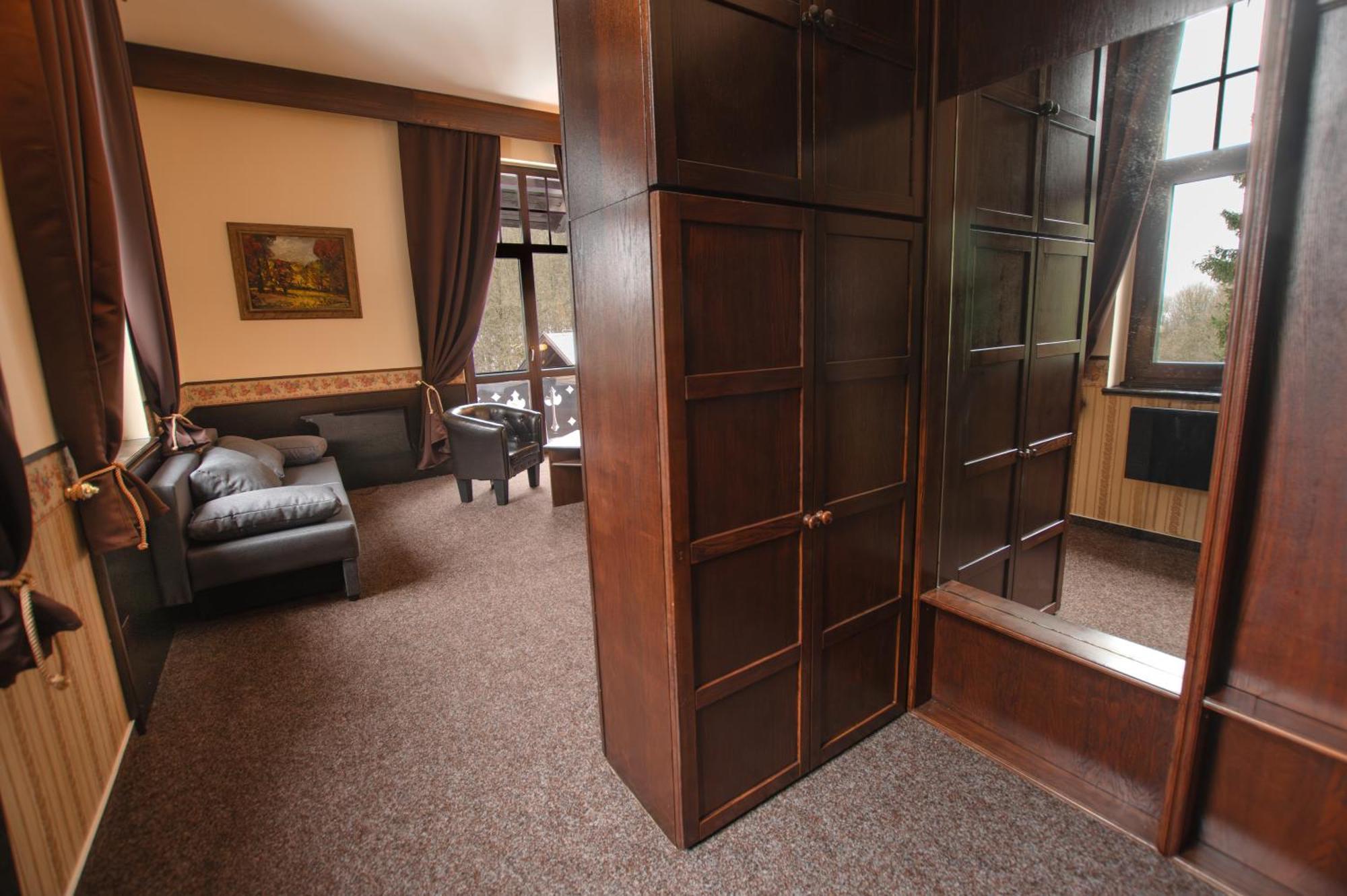 Hotel Lovecky Zamecek Orion Liberec Esterno foto