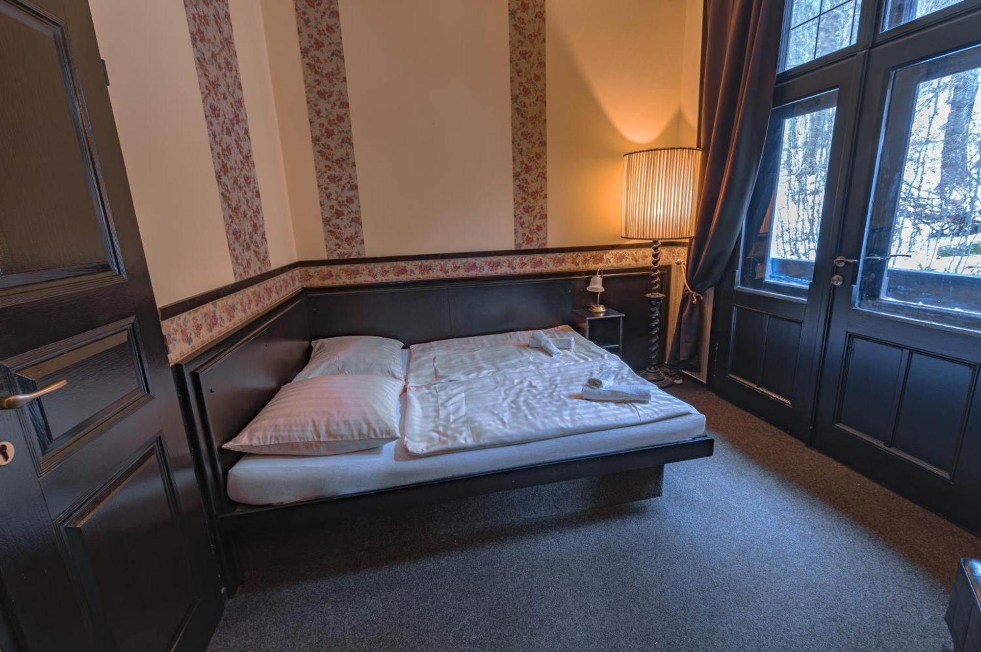 Hotel Lovecky Zamecek Orion Liberec Esterno foto