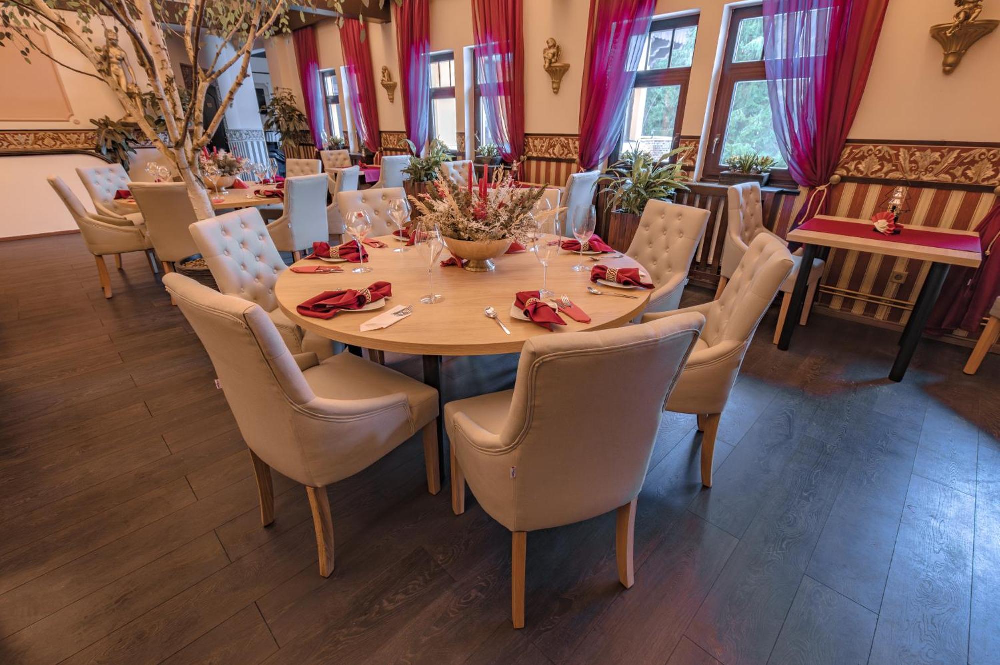 Hotel Lovecky Zamecek Orion Liberec Esterno foto